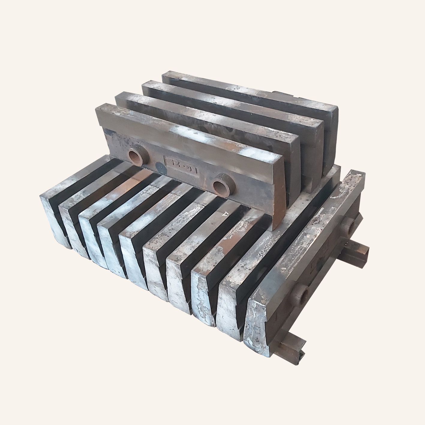 Практика за използване на леене на загубена пяна за получаване на високи табели за облицовка на мангане за дробилки