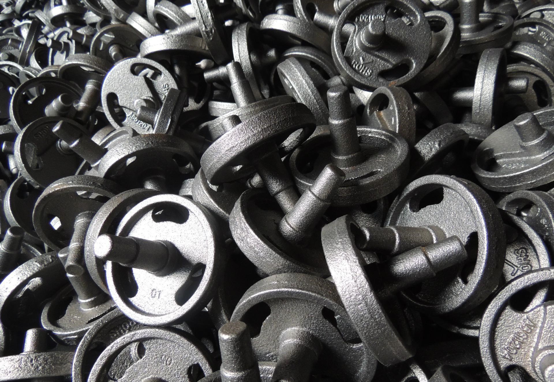 Как да се справим със студените изолационни дефекти в тънки стени малки части от пластично желязо?