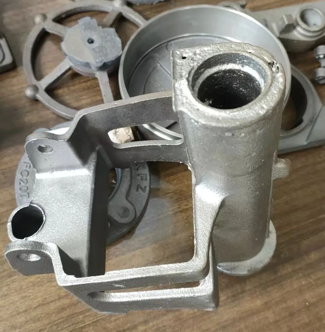 Третиране на силна порьозност в цилиндрични тръбни пясъчни сърцевини по време на производството на детайли от сферографитен чугун с помощта на технология за формоване със зелен пясък